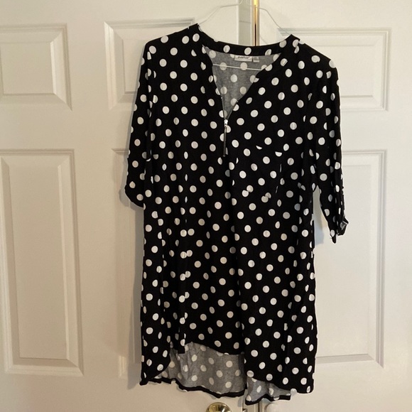 Women’s top, wake, new, by Avenue. - Picture 1 of 7